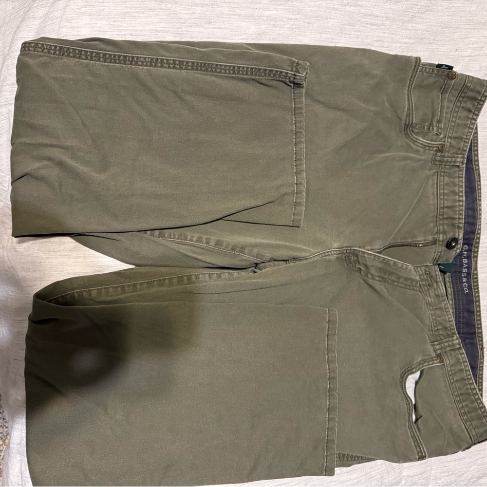 G.H. Bass & Co. Men's Olive Cargo Pants